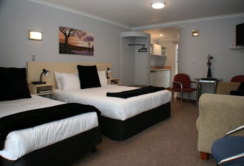 Studio Superior, Lakeside Taupo Motel
