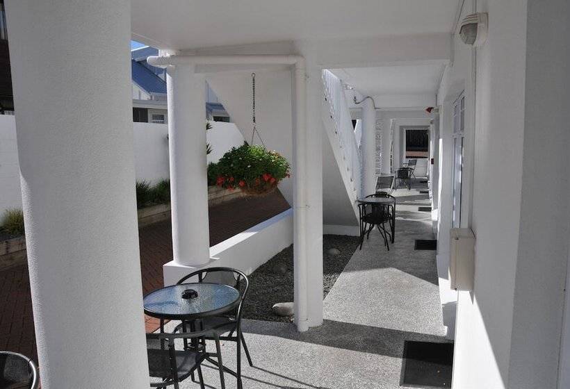 Studio Superior, Lakeside Taupo Motel