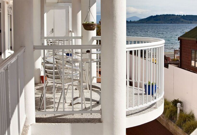 Studio Superior, Lakeside Taupo Motel