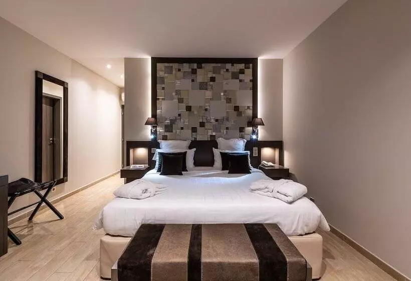 اتاق لوکس, A Casa Di Ma