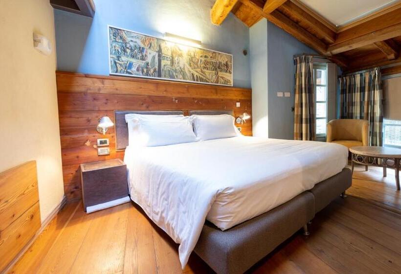 جناح, Ad Gallias