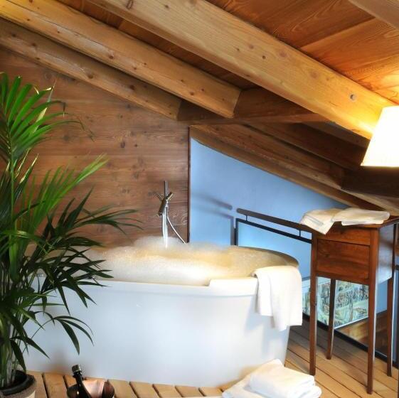 جناح, Ad Gallias