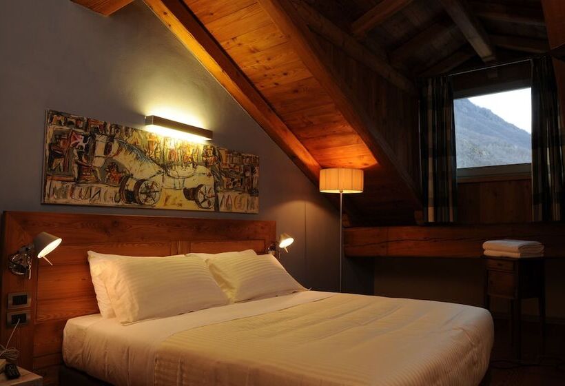 غرفة كومفورت, Ad Gallias