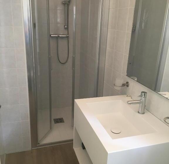 חדר סטנדרט, Astoria