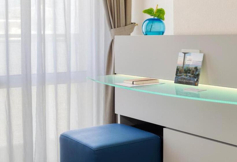 חדר סטנדרט, Astoria