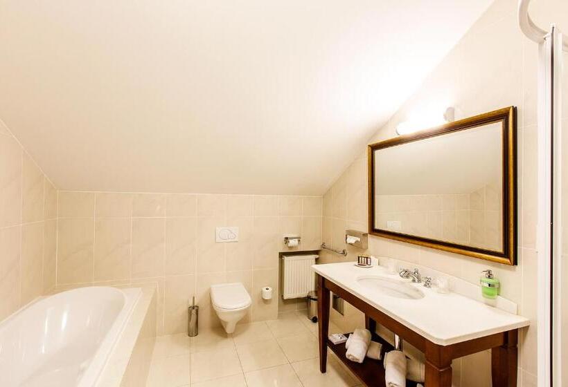 اتاق لوکس, Bankov Košice