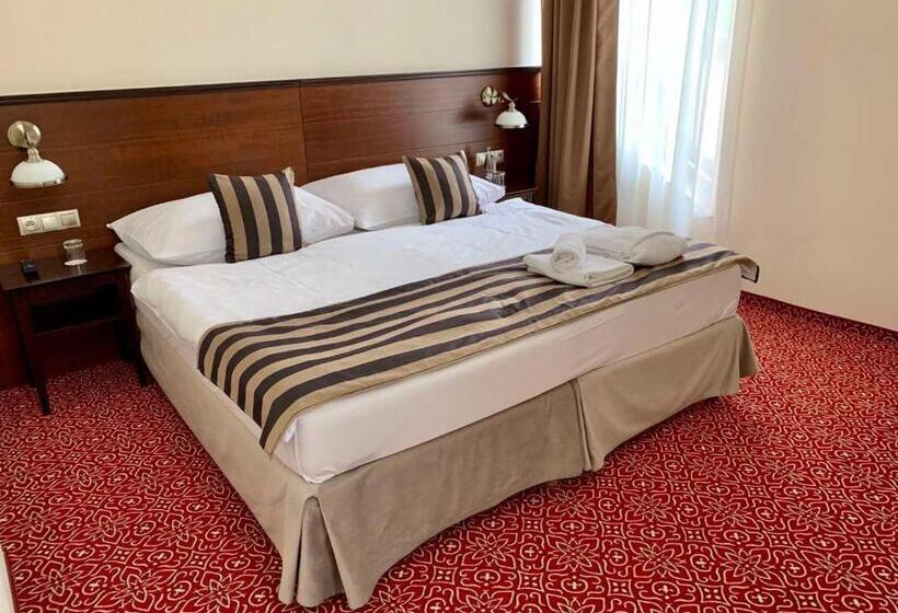 اتاق استاندارد, Bankov Košice