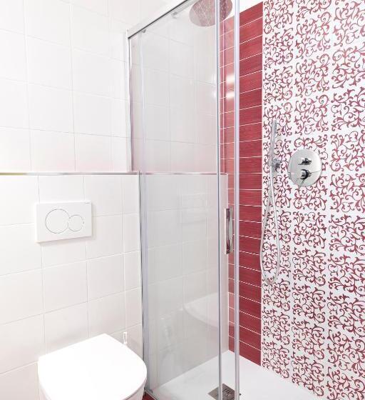 חדר קלאסי לשלושה, Capri 3 Stelle Superior