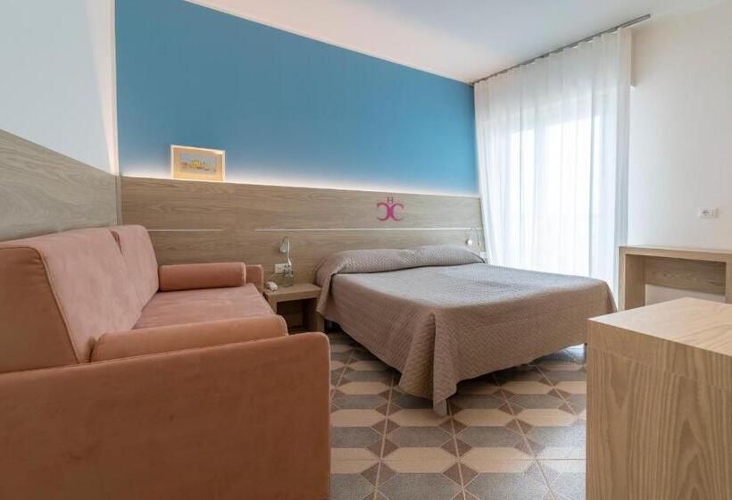 חדר קלאסי לשלושה, Capri 3 Stelle Superior