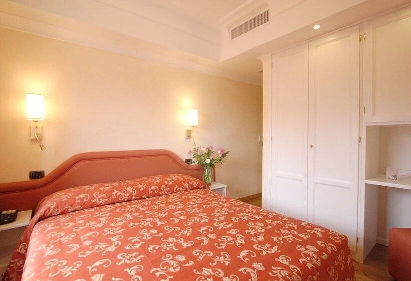 اتاق استاندارد یک نفره, Castel Gandolfo