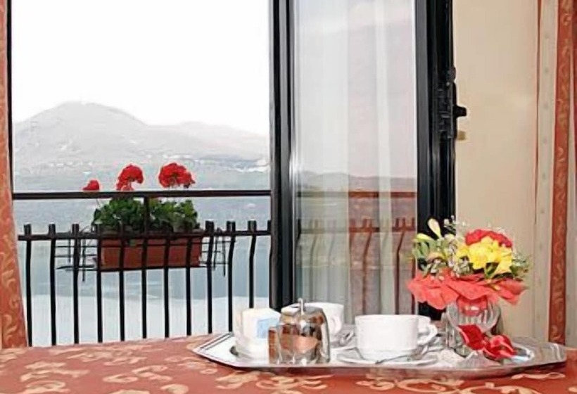 اتاق استاندارد با تخت دوبل, Castel Gandolfo