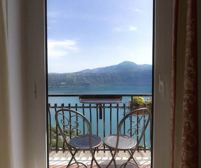 标准间带双人床, Castel Gandolfo