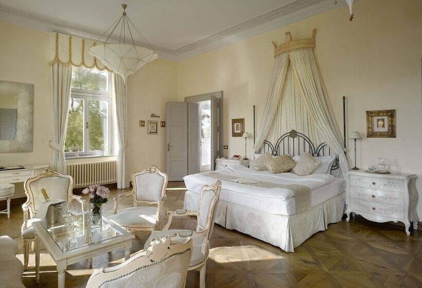 디럭스 스위트, Chateau Mcely