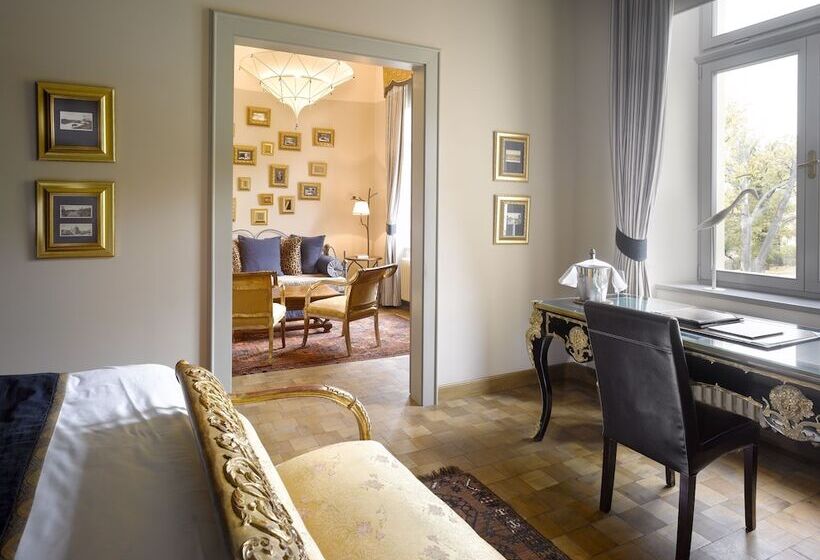 디럭스 스위트, Chateau Mcely