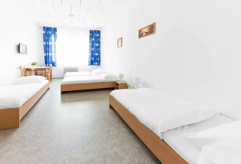Standard Neljän Hengen Huone, City Hostel Brno