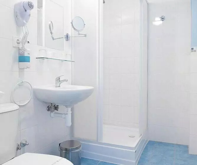 Standard Neljän Hengen Huone, City Hostel Brno