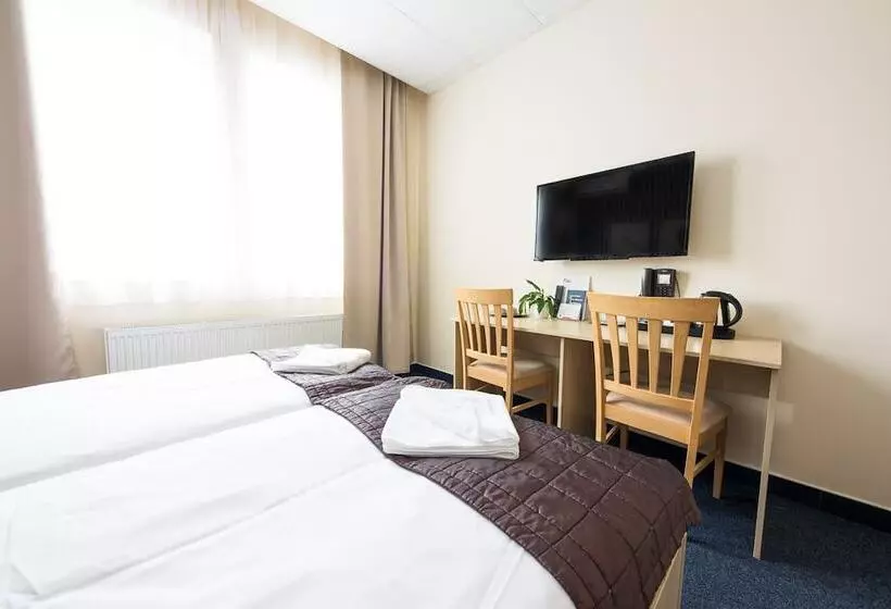 Standard Kolmen Hengen Huone, City Hostel Brno