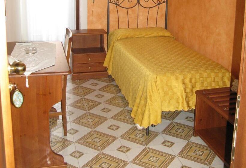 スタンダードシングルルーム, Costa Azzurra