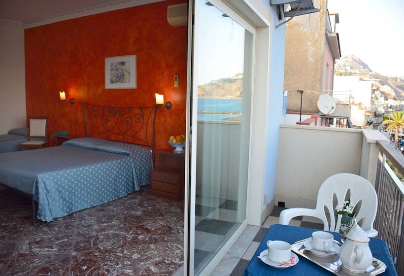 スタンダード４人部屋, Costa Azzurra