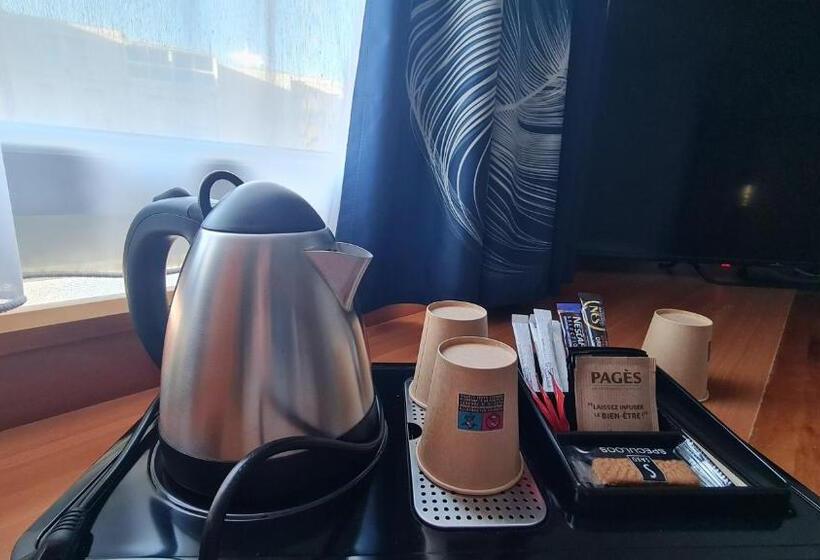 غرفة عائلية, Deltour Hôtel   L Adresse Ruthénoise