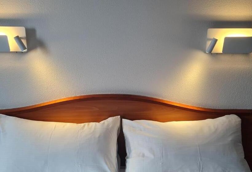 패밀리 룸, Deltour Hôtel   L Adresse Ruthénoise