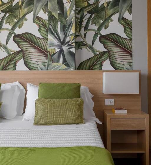 اتاق سوپریور, Duparc