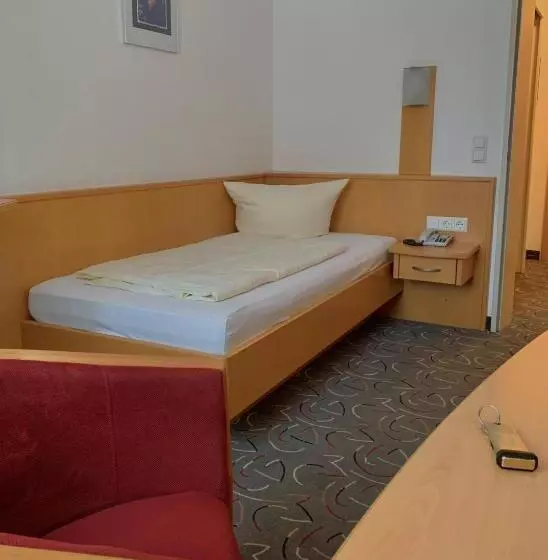 スタンダードシングルルーム, Garni Brugger