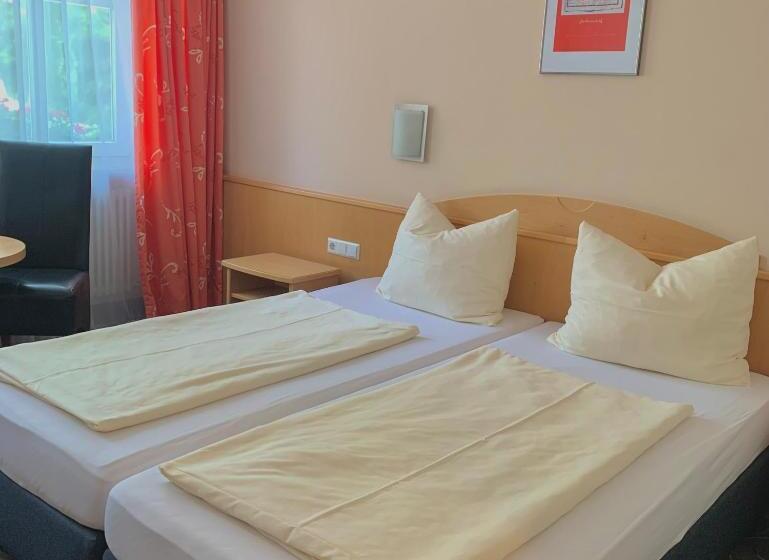 スタンダードルーム, Garni Brugger