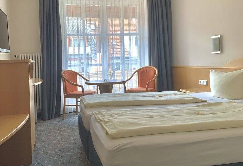 コンフォートルーム, Garni Brugger