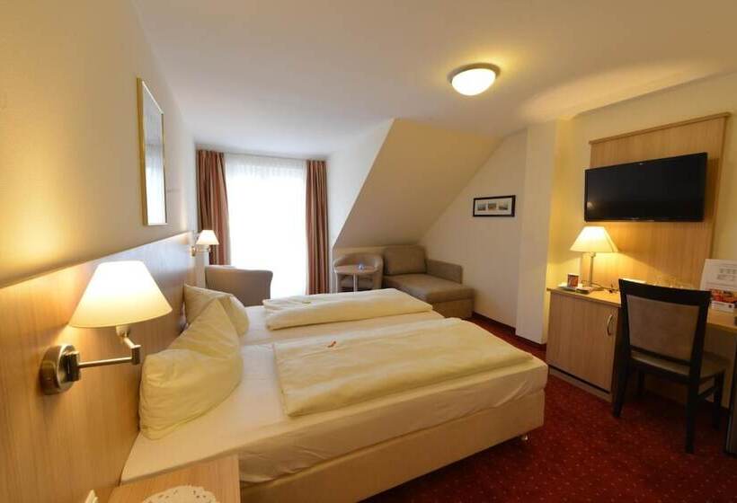 コンフォートルーム, Garni Brugger