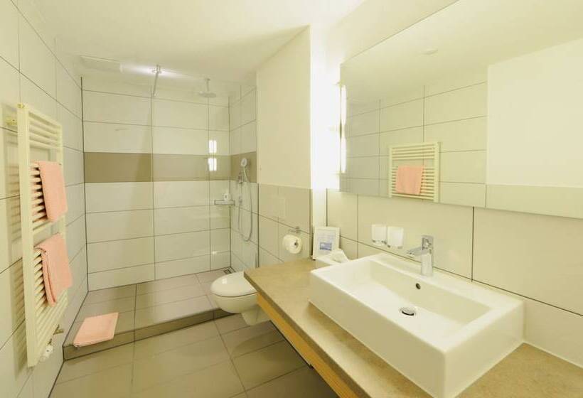 スタンダード4人部屋, Garni Brugger