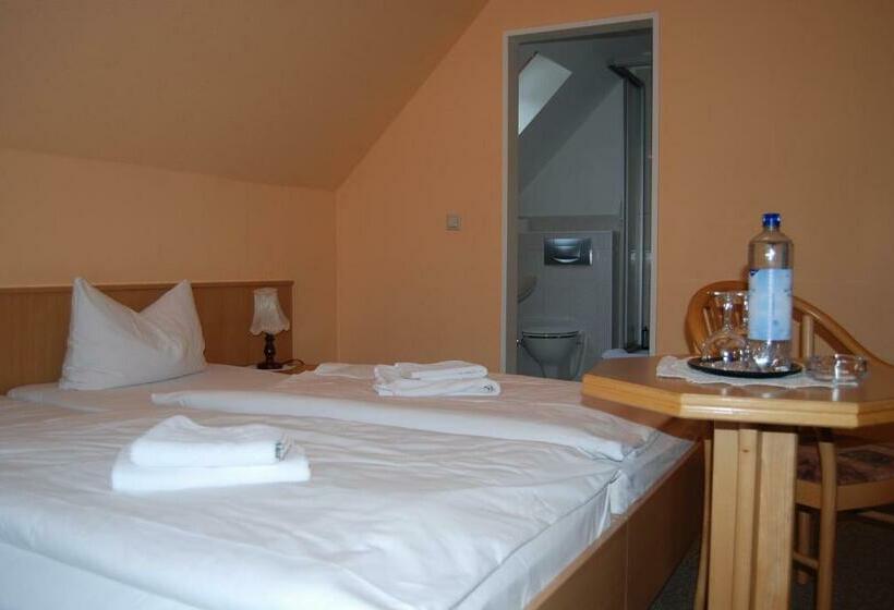 标准间, Haus Waldesruh