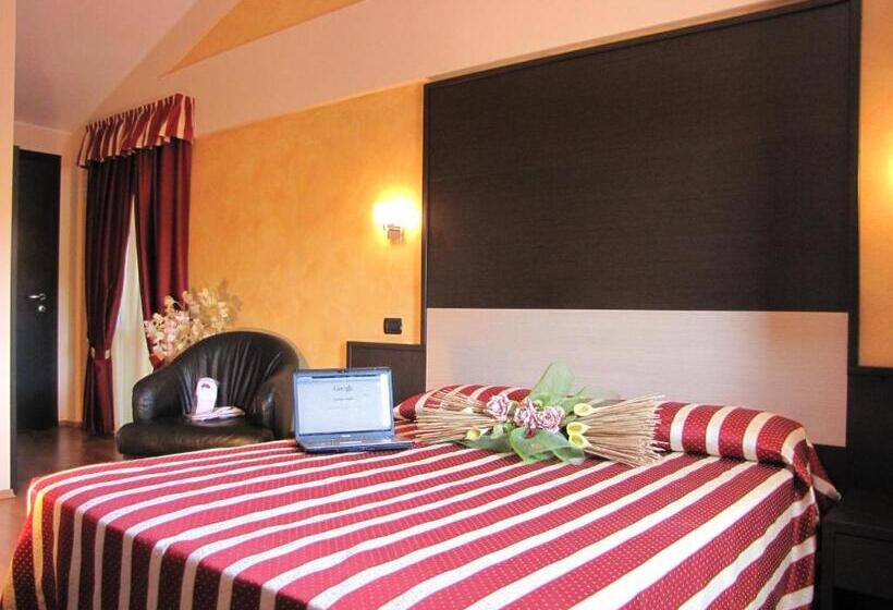 اتاق استاندارد, Iacone