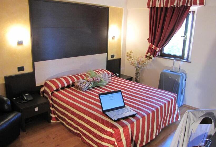 اتاق استاندارد, Iacone