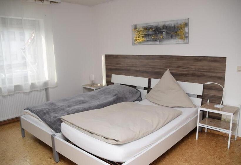 标准单人间, Jägerstube