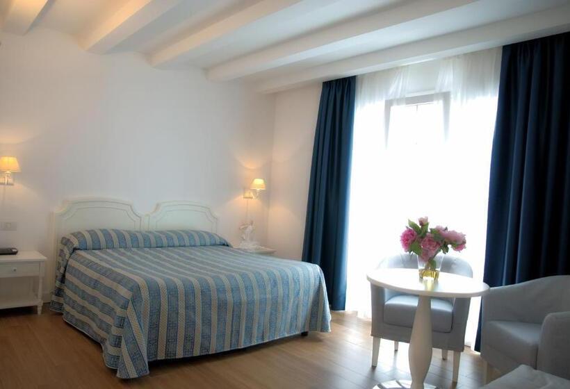 バルコニー付きデラックスルーム, La Goletta