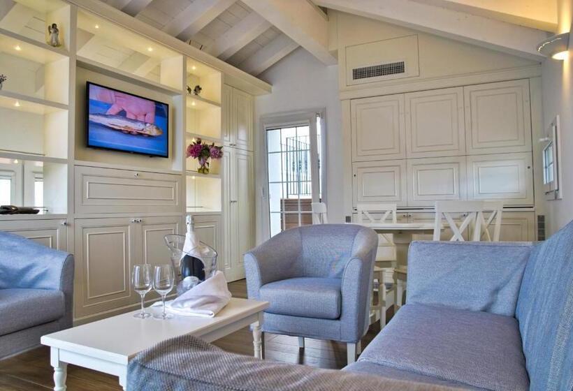 スイート, La Goletta