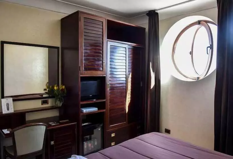 اتاق استاندارد با چشم‌انداز دریا, La Tripergola