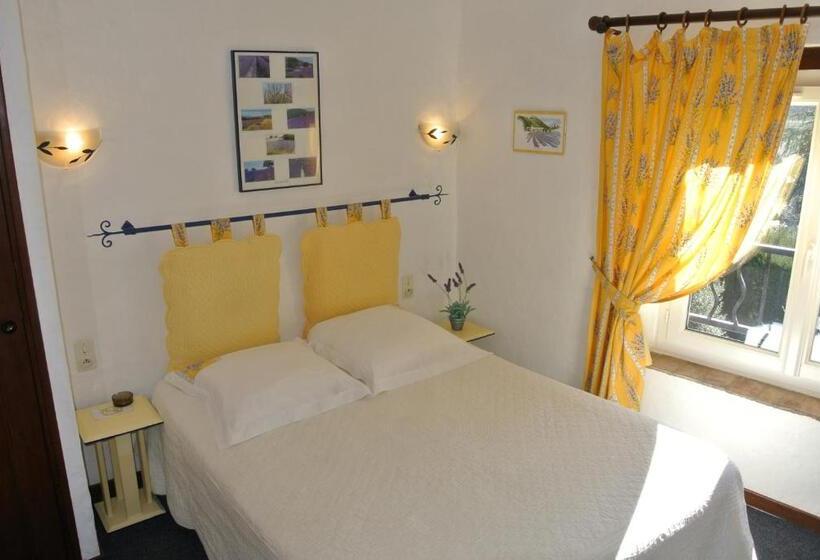 Номер Стандарт, La Vieille Bastide