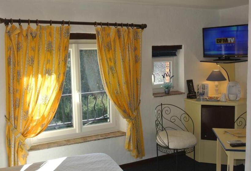 Номер Стандарт, La Vieille Bastide