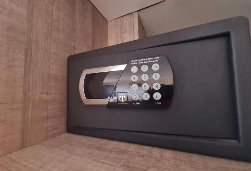 اتاق استاندارد, Le Cheval Blanc