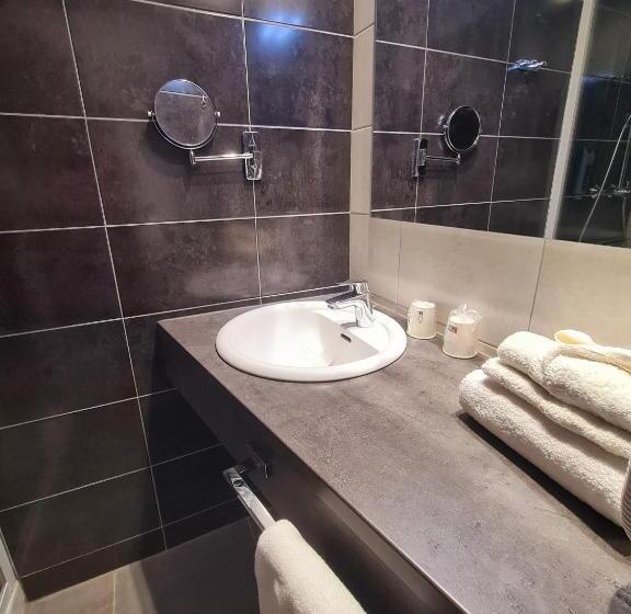 اتاق استاندارد, Le Cheval Blanc