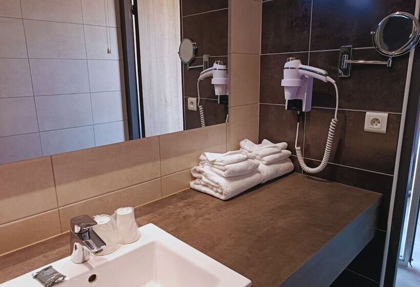 اتاق استاندارد, Le Cheval Blanc