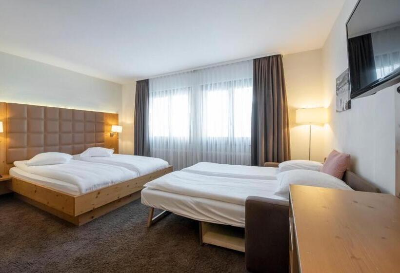 اتاق استاندارد چهار تخته, Olympic Montana Center