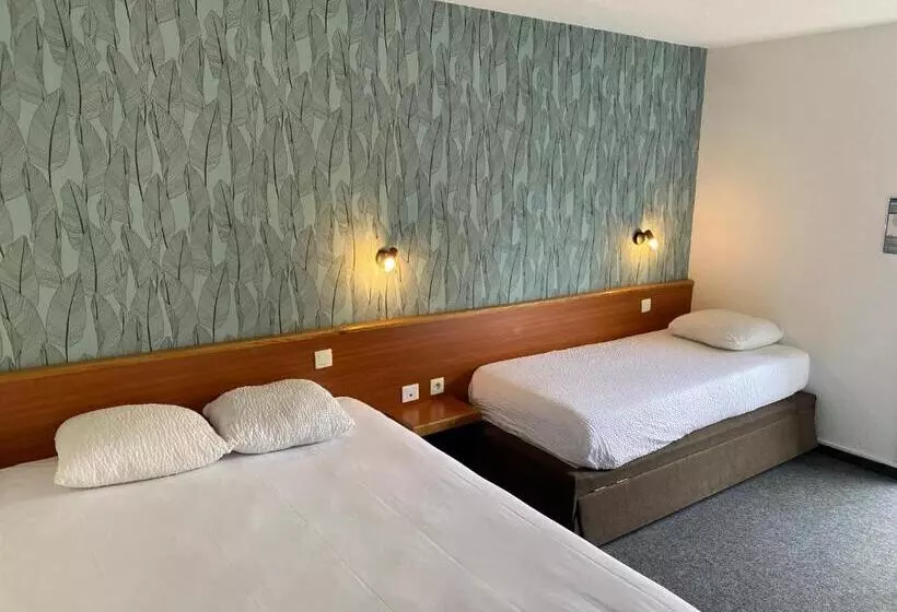 اتاق استاندارد سه نفره, Ostal Pau Universite   Sure Hotel Collection By Best Western