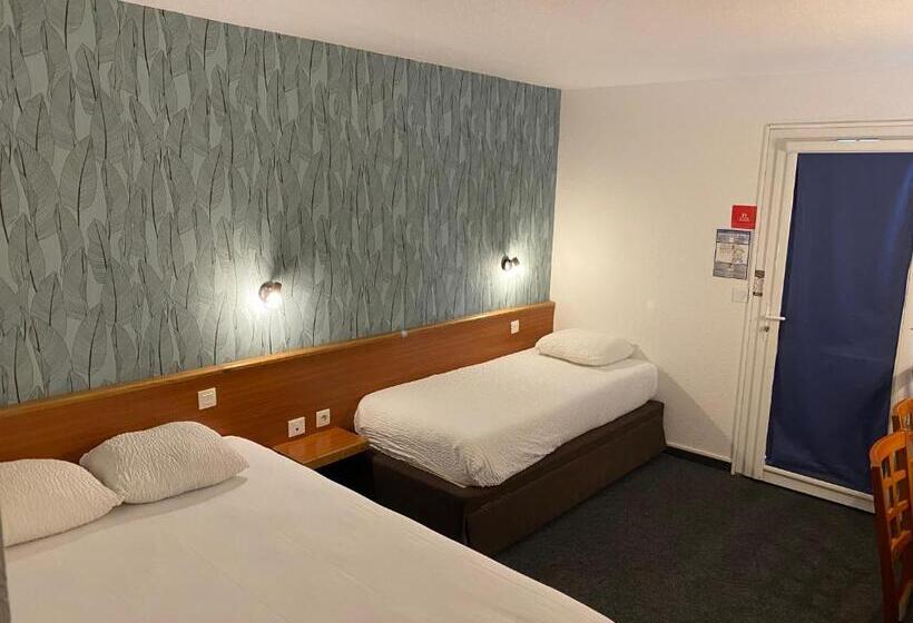 Номер Стандарт Трехместный, Ostal Pau Universite   Sure Hotel Collection By Best Western