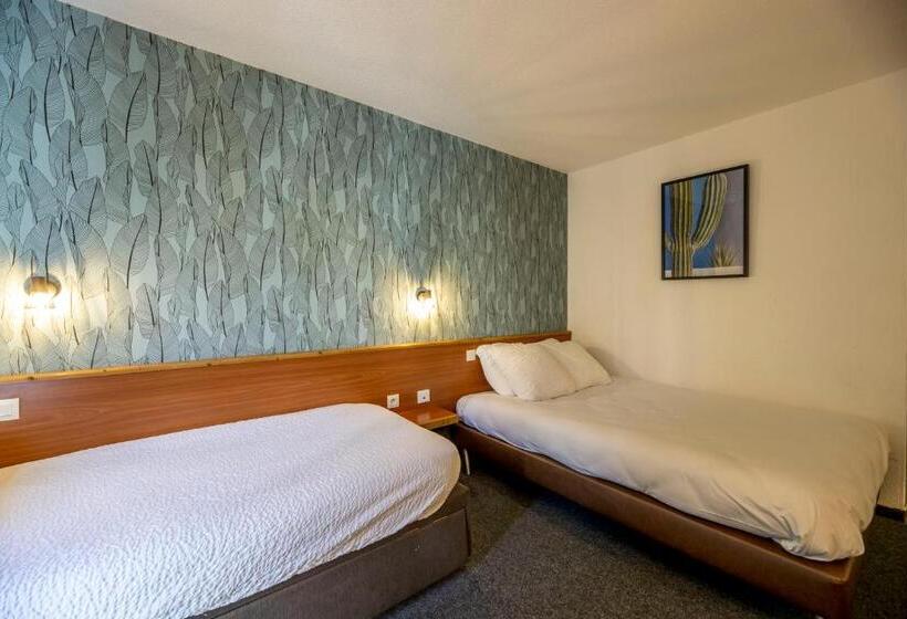 חדר סטנדרט לשלושה, Ostal Pau Universite   Sure Hotel Collection By Best Western