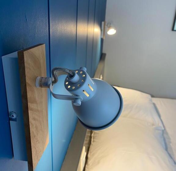 Номер Стандарт Трехместный, Ostal Pau Universite   Sure Hotel Collection By Best Western
