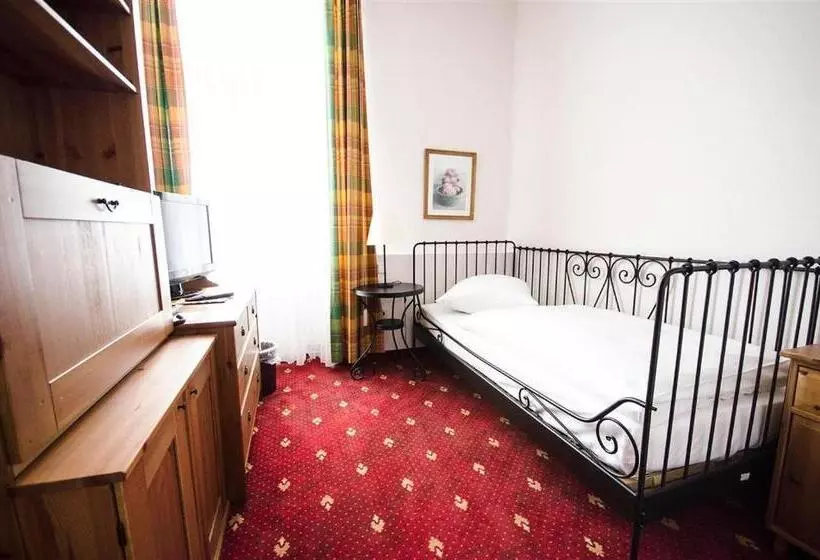 Economy Yhden Hengen Huone, Parkhotel Helmstedt