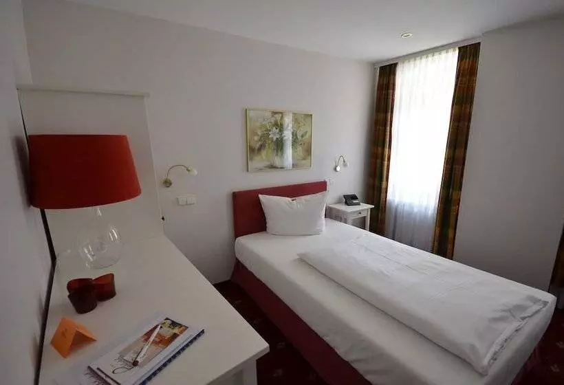 Standard Yhden Hengen Huone, Parkhotel Helmstedt